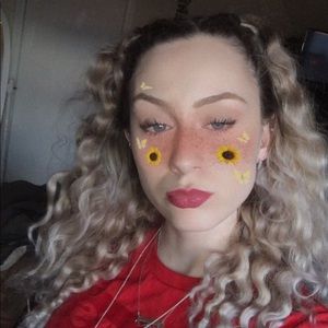 Meet your Posher, Melanie